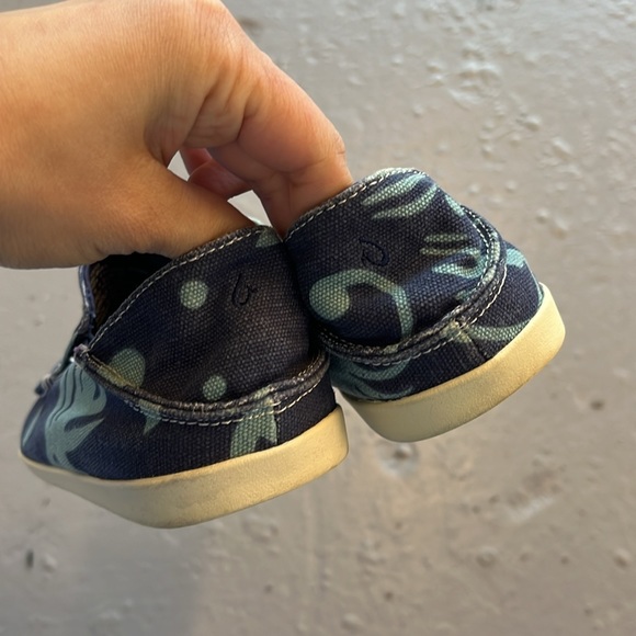 Olukai Nohea Canvas Print Slip On Shoes Drop in Heel Blue Women - size 9 - Picture 2 of 5